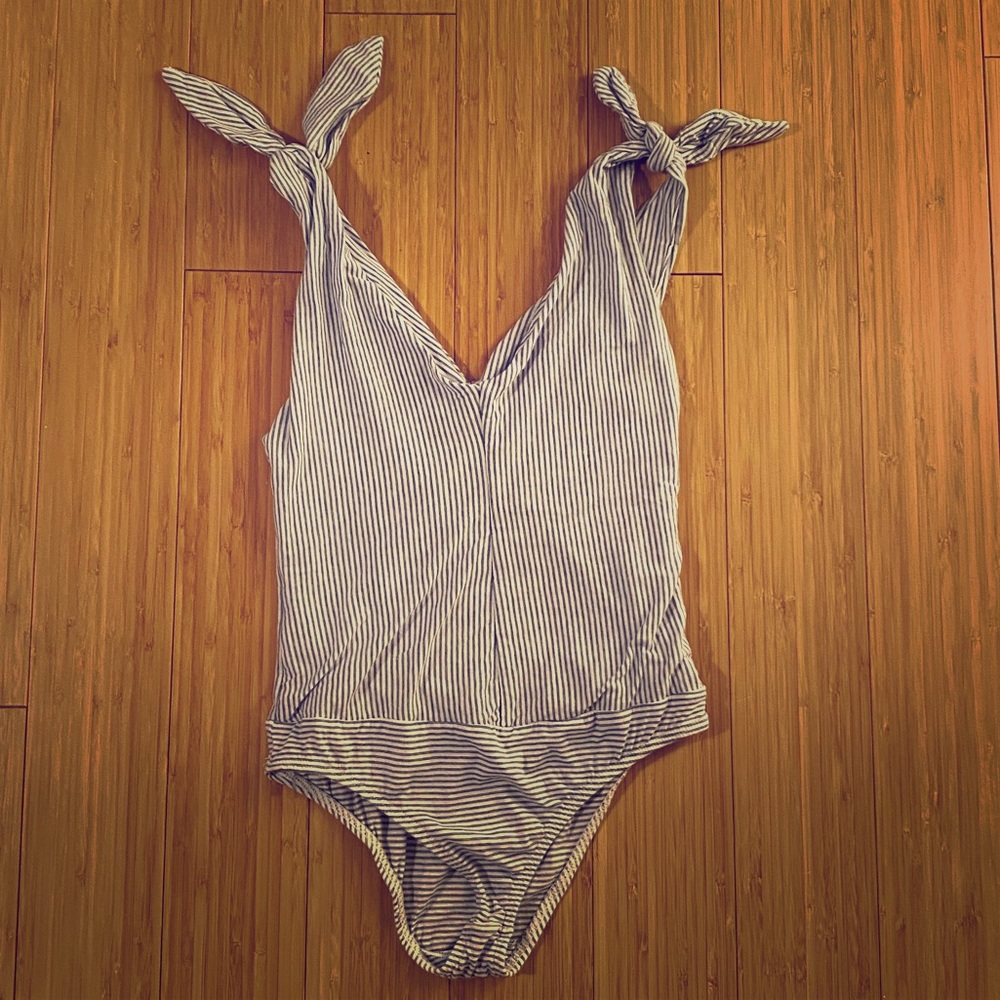 Zara blue and white bodysuit